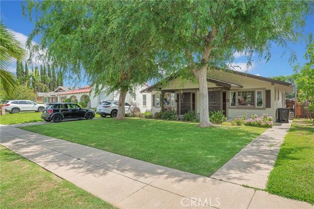 228 S El Molino, Alhambra, CA 91801