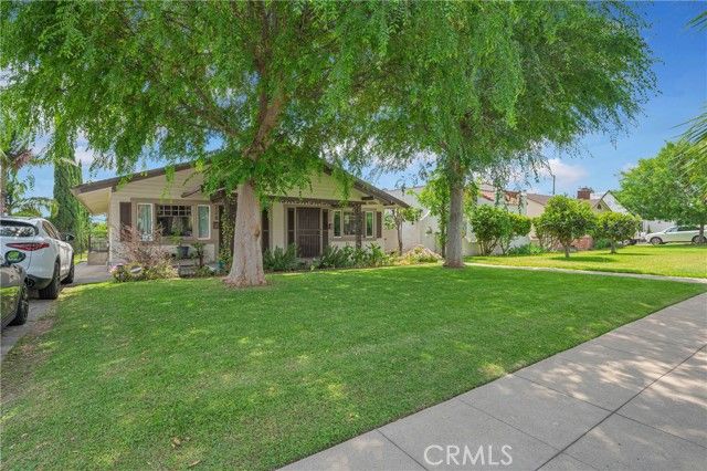 228 S El Molino, Alhambra, CA 91801