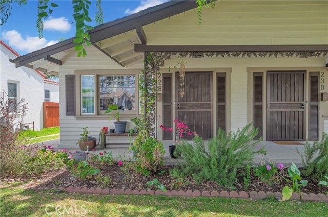 228 S El Molino, Alhambra, CA 91801