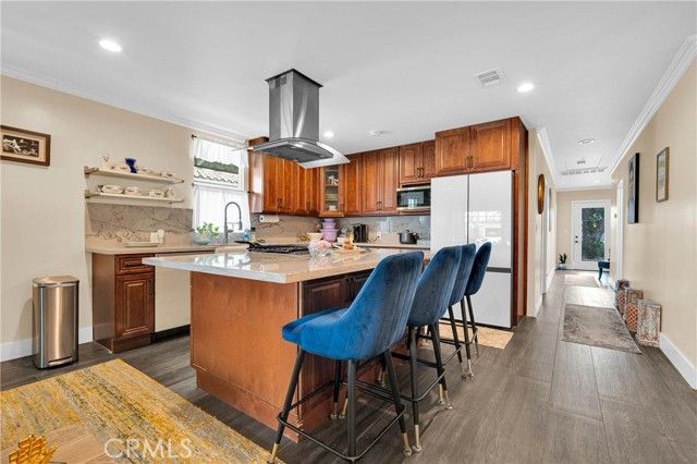 228 S El Molino, Alhambra, CA 91801