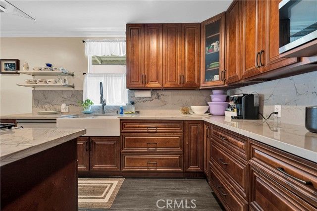 228 S El Molino, Alhambra, CA 91801