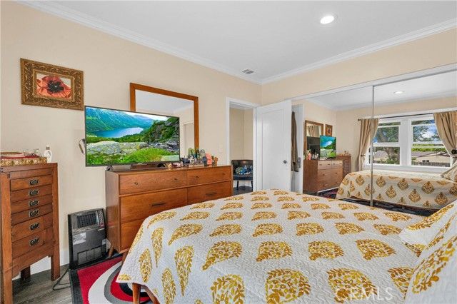 228 S El Molino, Alhambra, CA 91801