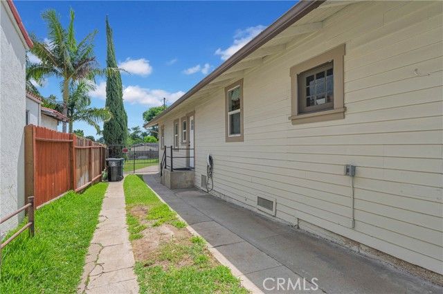228 S El Molino, Alhambra, CA 91801