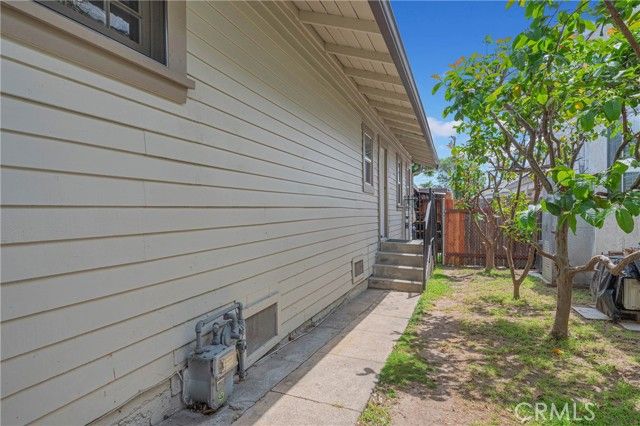 228 S El Molino, Alhambra, CA 91801