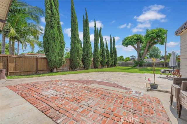 228 S El Molino, Alhambra, CA 91801