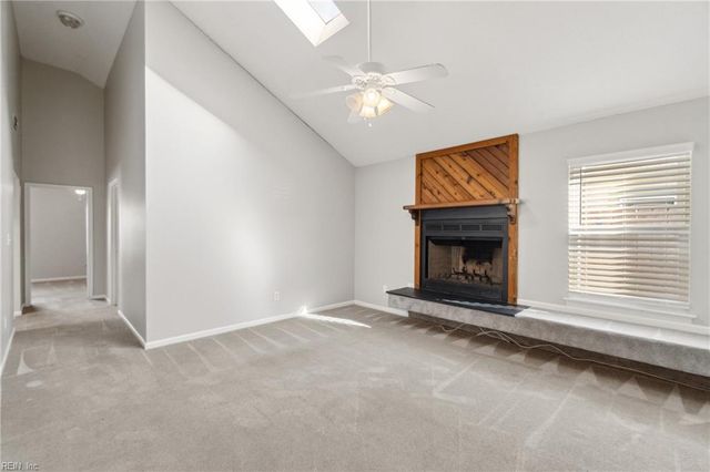 5352 Chatham Hall DR, Virginia Beach, VA 23464