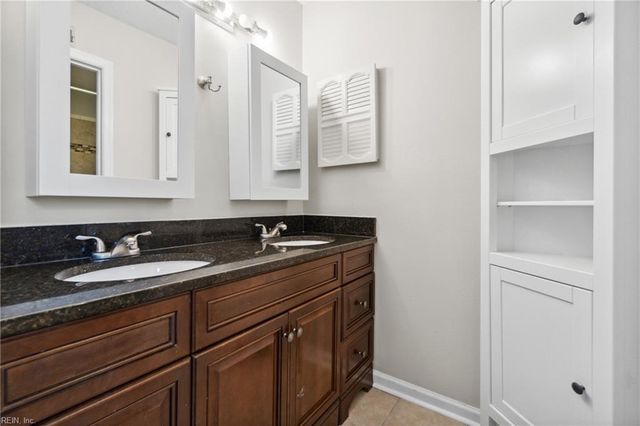 5352 Chatham Hall DR, Virginia Beach, VA 23464