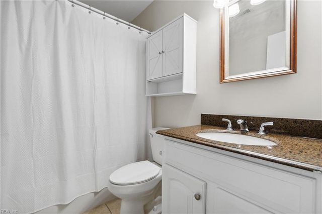 5352 Chatham Hall DR, Virginia Beach, VA 23464