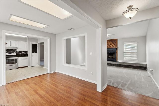 5352 Chatham Hall DR, Virginia Beach, VA 23464