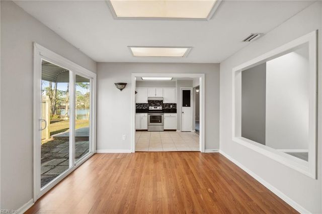 5352 Chatham Hall DR, Virginia Beach, VA 23464