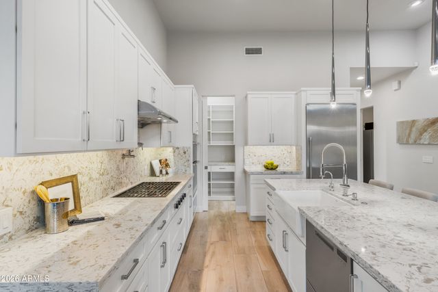 9850 E MCDOWELL MOUNTAIN RANCH Road 1019, Scottsdale, AZ 85260