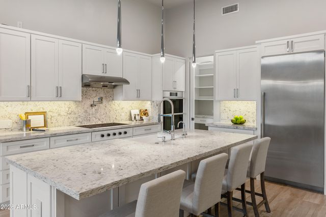 9850 E MCDOWELL MOUNTAIN RANCH Road 1019, Scottsdale, AZ 85260