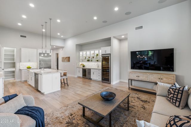9850 E MCDOWELL MOUNTAIN RANCH Road 1019, Scottsdale, AZ 85260