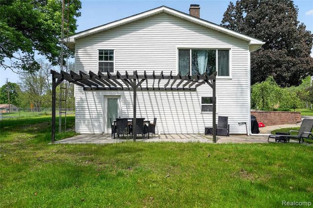 6235 Flushing Road, Flushing, MI 48433