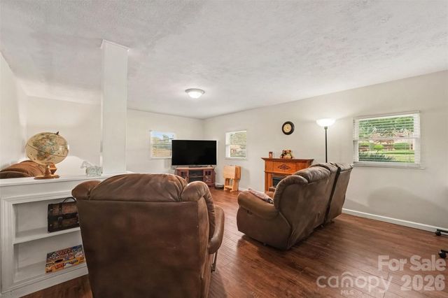 1130 Julius Drive, Salisbury, NC 28147