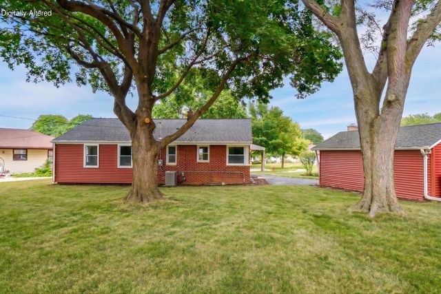 3675 S Taylor COURT, Milwaukee, WI 53207