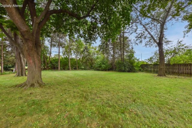 3675 S Taylor COURT, Milwaukee, WI 53207