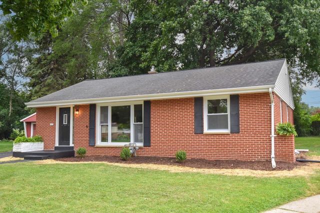 3675 S Taylor COURT, Milwaukee, WI 53207