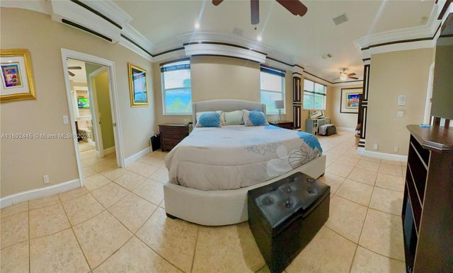 5363 SW 38th Ave, Hollywood, FL 33312