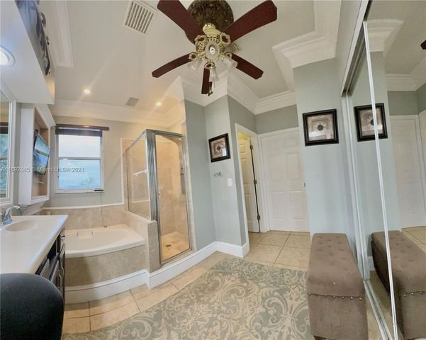5363 SW 38th Ave, Hollywood, FL 33312