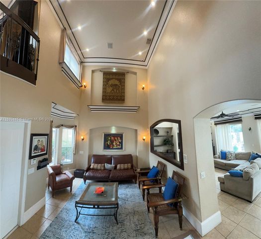 5363 SW 38th Ave, Hollywood, FL 33312