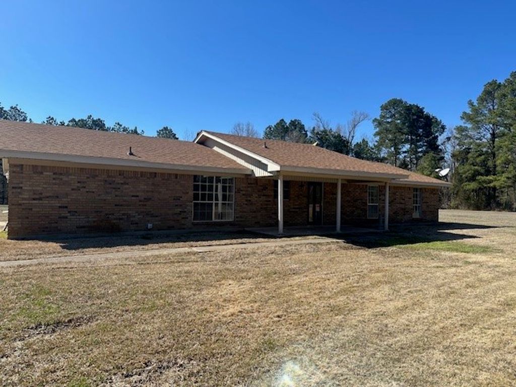 1303 Young Road, Cotton Valley, LA 71018