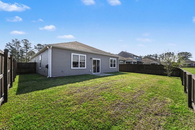 621 Wayton Circle, Moncks Corner, SC 29461