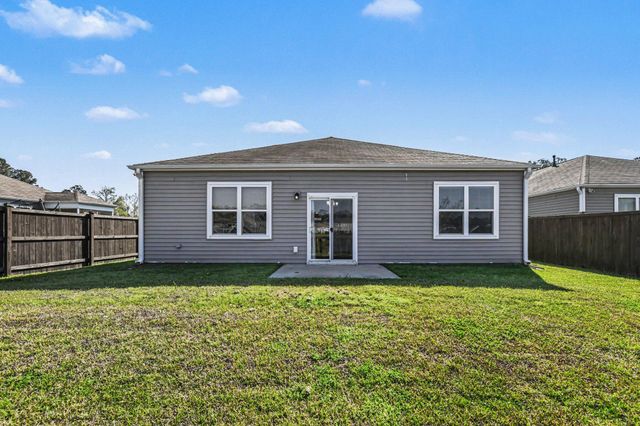 621 Wayton Circle, Moncks Corner, SC 29461