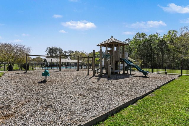 621 Wayton Circle, Moncks Corner, SC 29461