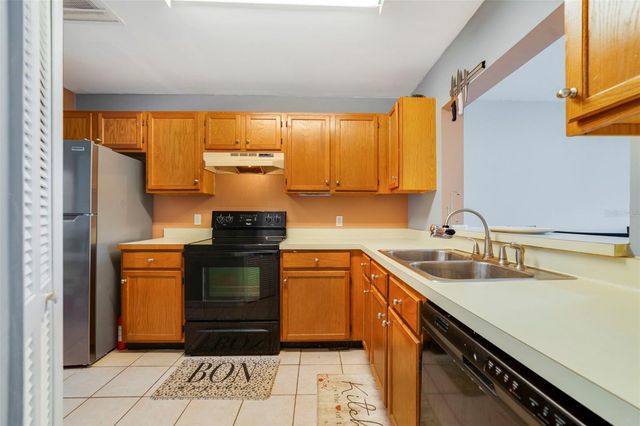 9504 DARIEN AVENUE 9504, Orlando, FL 32817