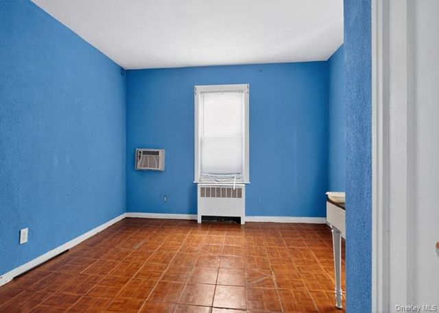 271 Ivy Street, West Hempstead, NY 11552