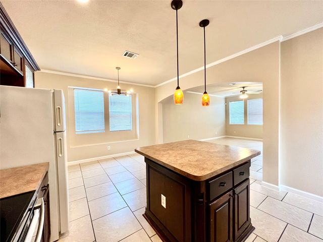2639 Blackstone Drive, Grand Prairie, TX 75052