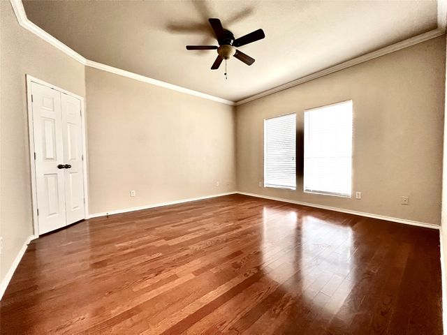 2639 Blackstone Drive, Grand Prairie, TX 75052