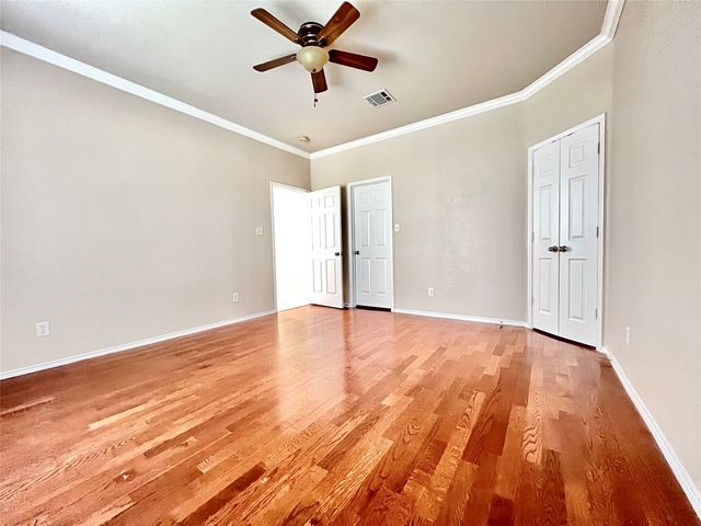 2639 Blackstone Drive, Grand Prairie, TX 75052