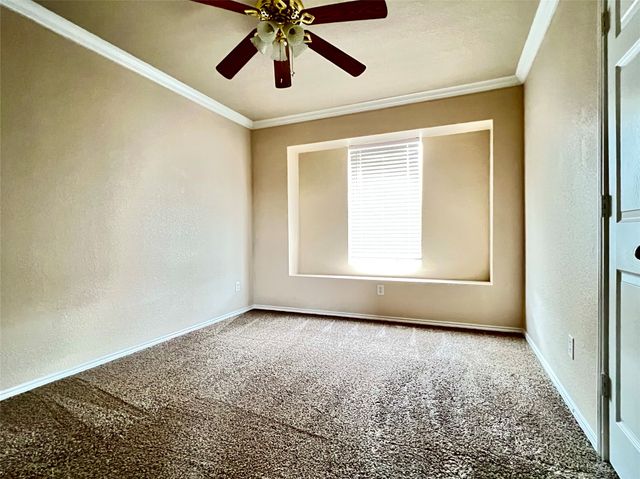 2639 Blackstone Drive, Grand Prairie, TX 75052