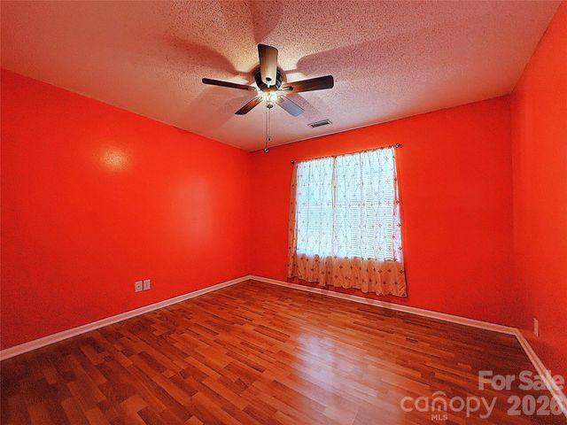 7333 Rosehall Drive, Charlotte, NC 28227