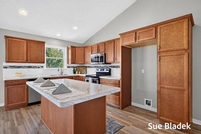 3716 Hickoryrow Court, Holland, MI 49424