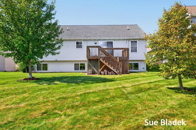 3716 Hickoryrow Court, Holland, MI 49424