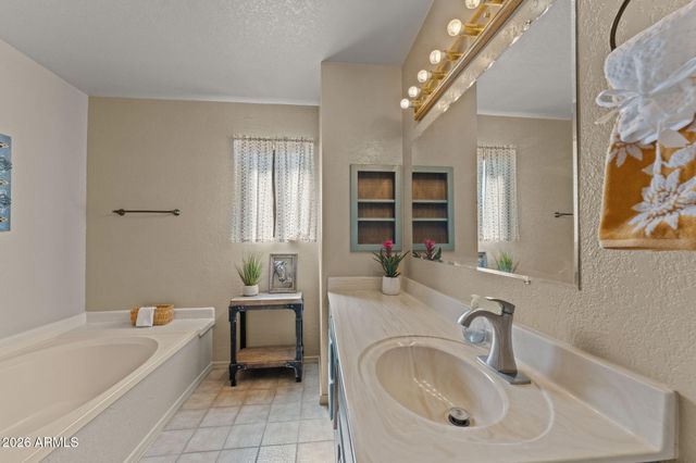 55500 N VULTURE MINE Road, Wickenburg, AZ 85390