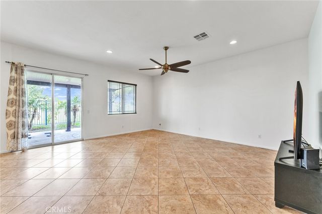 34326 Forest Oaks, Yucaipa, CA 92399