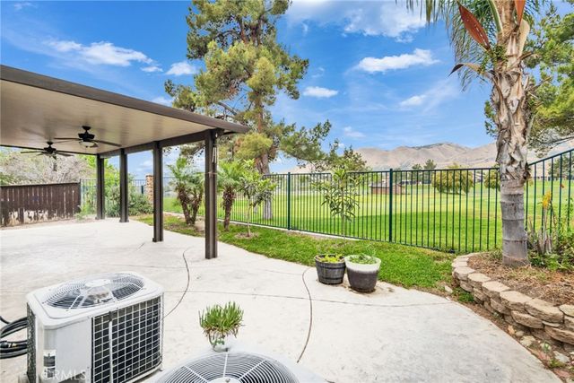 34326 Forest Oaks, Yucaipa, CA 92399