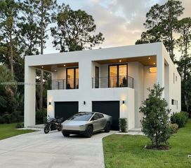 169 NE 69th St, Miami, FL 33138