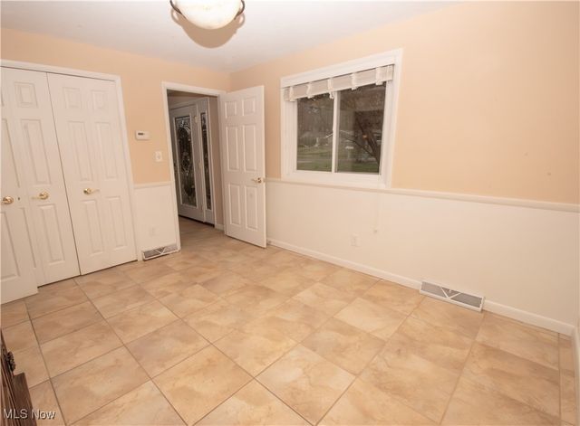 8094 Rolling Brook Road, Sagamore Hills, OH 44067