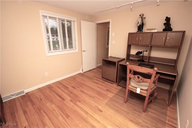 8094 Rolling Brook Road, Sagamore Hills, OH 44067