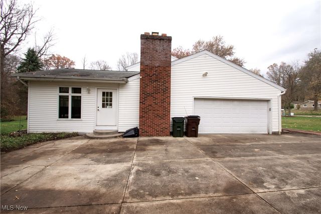 8094 Rolling Brook Road, Sagamore Hills, OH 44067