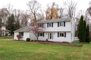 8094 Rolling Brook Road, Sagamore Hills, OH 44067
