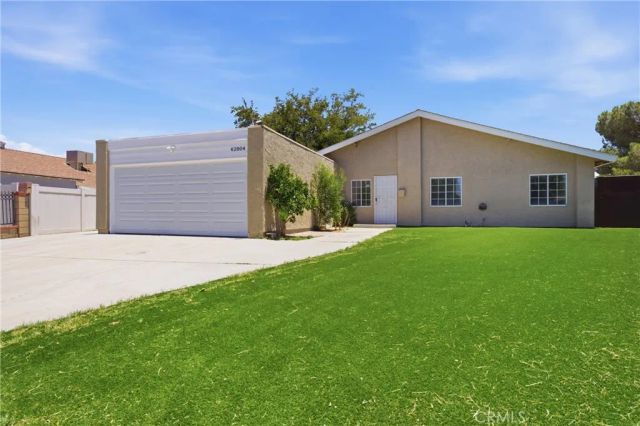 42804 Yew Street, Lancaster, CA 93536