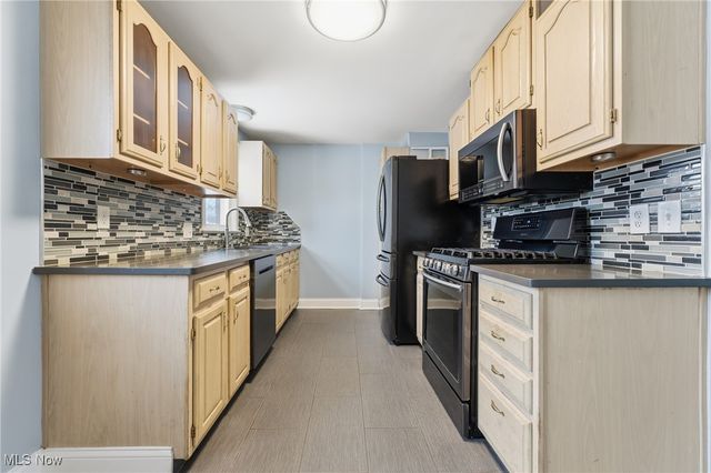 839 37th Street NW, Canton, OH 44709