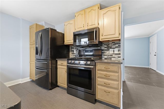 839 37th Street NW, Canton, OH 44709