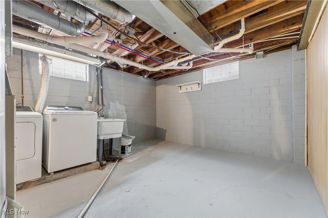 839 37th Street NW, Canton, OH 44709